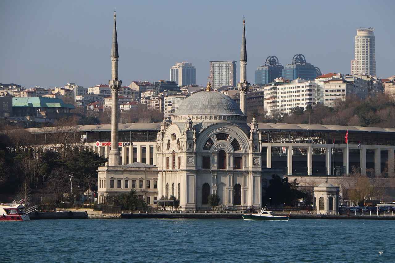 Beşiktaş Bornoz Modellerinin Özellikleri