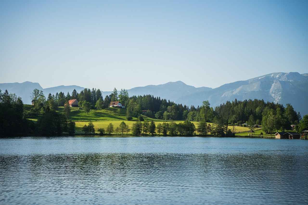 Taç 2'li Bornoz Seti: Çiftler İçin İdeal Seçim